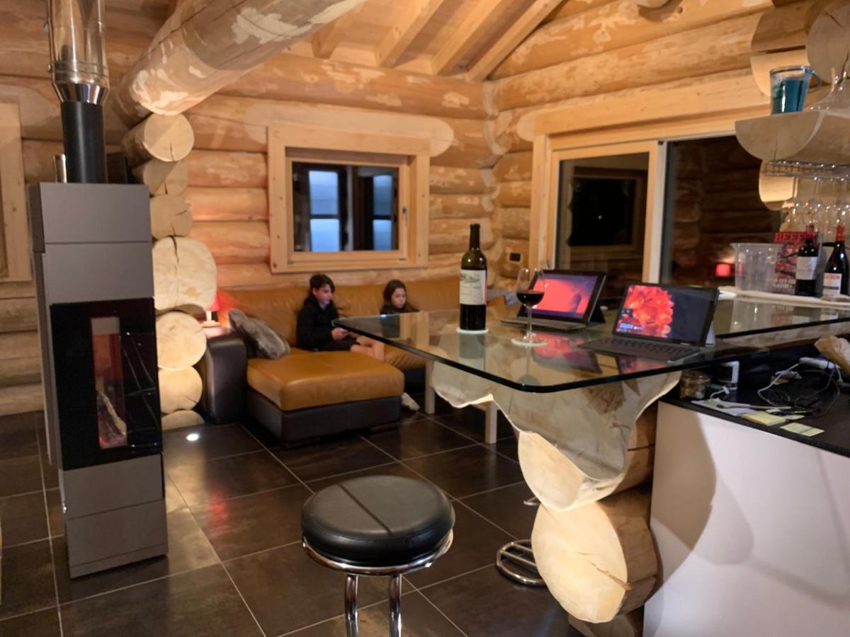Chalet Anzac Chalet 5 Etoiles En Rondins Tout Neuf Unique Dans Les Aravis Les Villards-sur-Thones Exterior photo