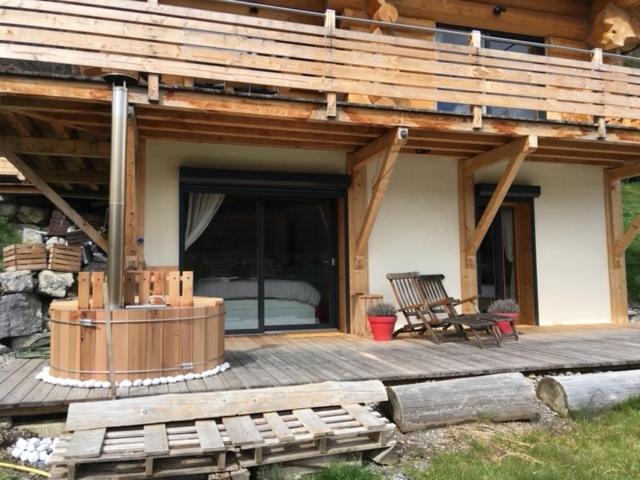 Chalet Anzac Chalet 5 Etoiles En Rondins Tout Neuf Unique Dans Les Aravis Les Villards-sur-Thones Exterior photo